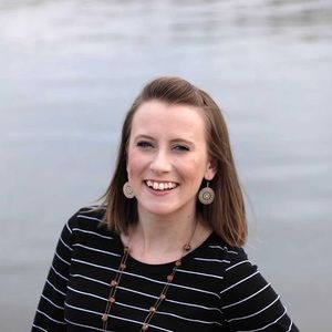 Meet your Posher, Leah